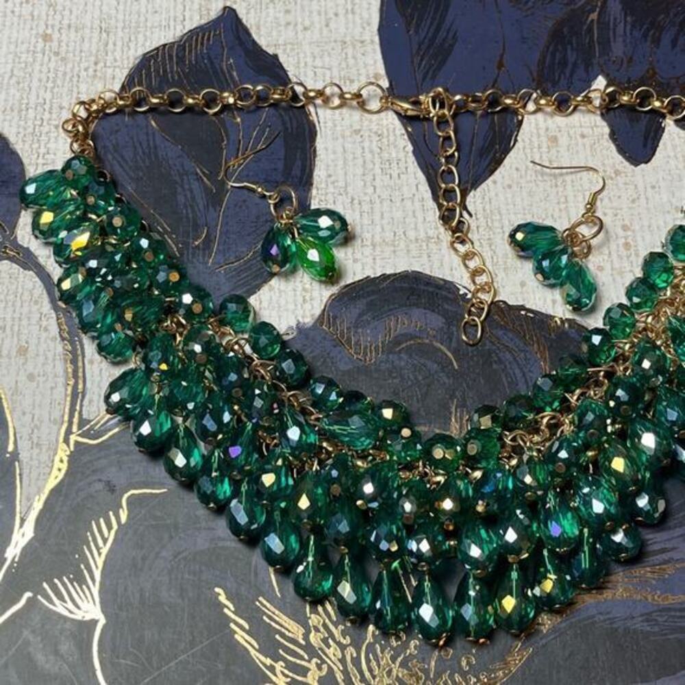 Estate Sparkling Green and Gold Green AB Stone Beaded Statement Necklace Set D3